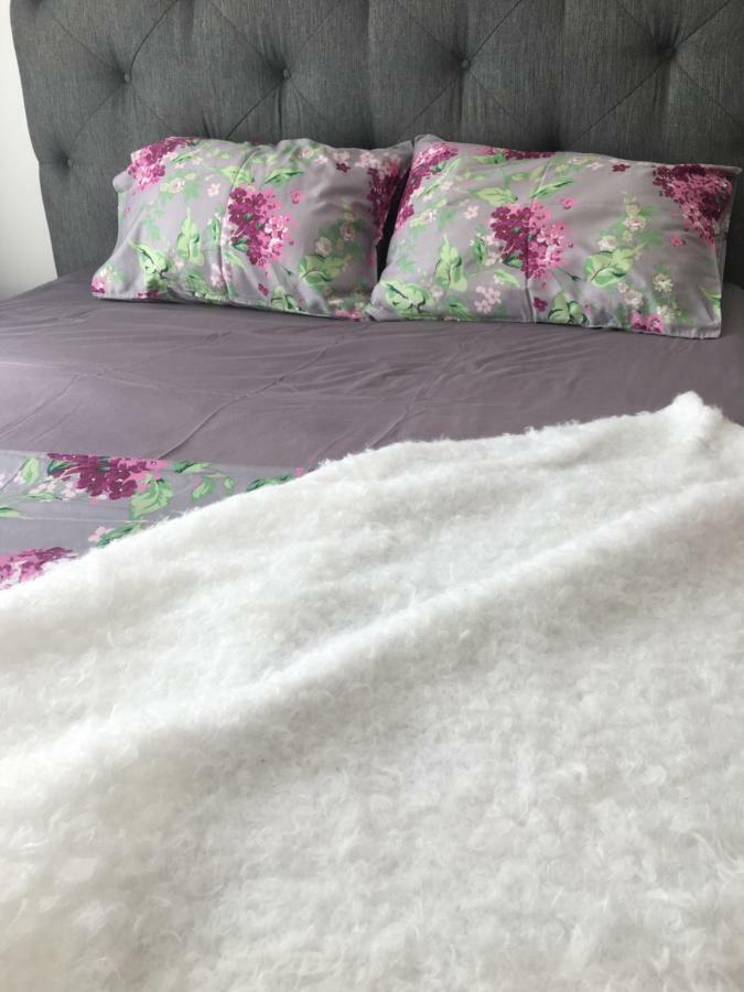 4-Room Jacuzzi Apartment Lviv Kültér fotó